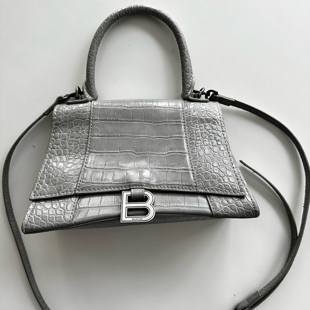 New Elegant Gray Croc-Embossed Handbag